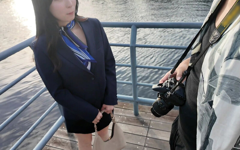 「【素人OL】品川で美女をナンパ！オシャレなお姉さんを即ハメする街角キャッチ動画」のサンプル画像5枚目