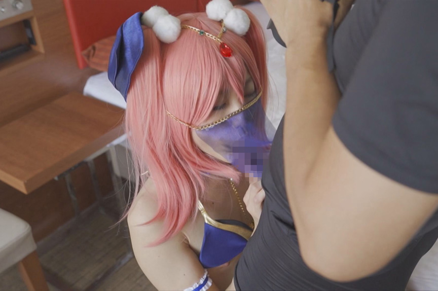 「【コスプレ】美乳コスプレイヤーが濃厚フェラご奉仕！可愛すぎる顔面と神スタイルに興奮必至」のサンプル画像6枚目