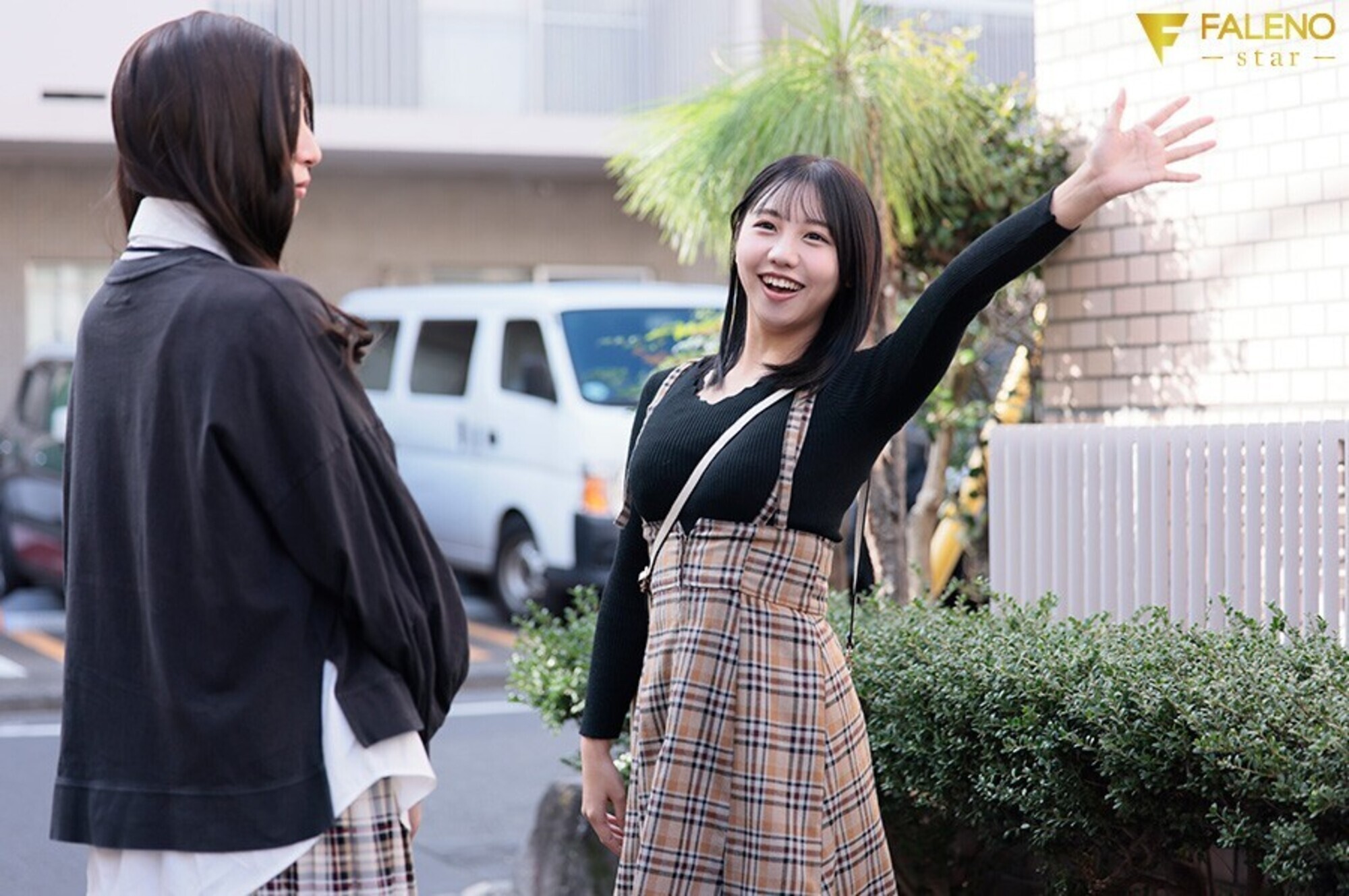 「ヤったら終わりとわかってるのに好きな人の親友が距離感近すぎて巨乳と巨尻の魅力に負けてしまった最低の僕 浜辺やよい」のサムネイル