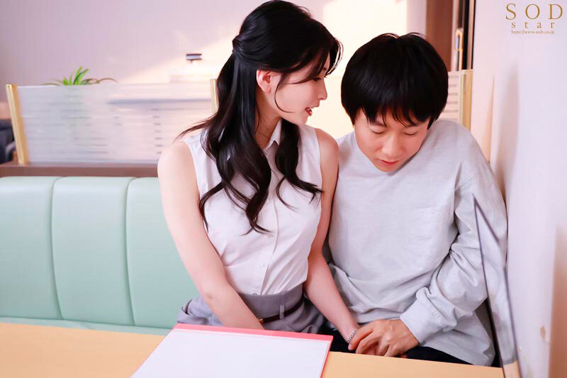 「本庄鈴のスレンダー美脚で彼氏を寝取り!不動産レディが中出しNTRする濃厚プレイ」のサンプル画像11枚目