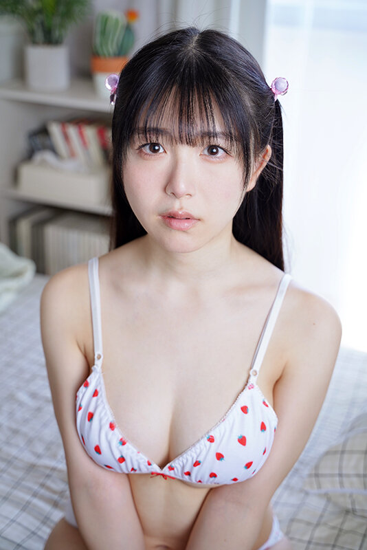 「真白ふわり セーラー服美少女が中出しで性開発される巨乳JK調教ドキュメント」のサムネイル