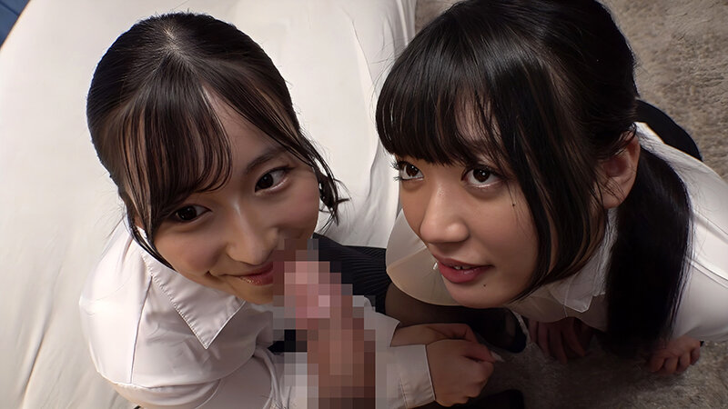 「【素人女教師】美人先生2人組が童貞くんに3P筆おろし！手コキ＆中出しで性教育実習」のサンプル画像2枚目