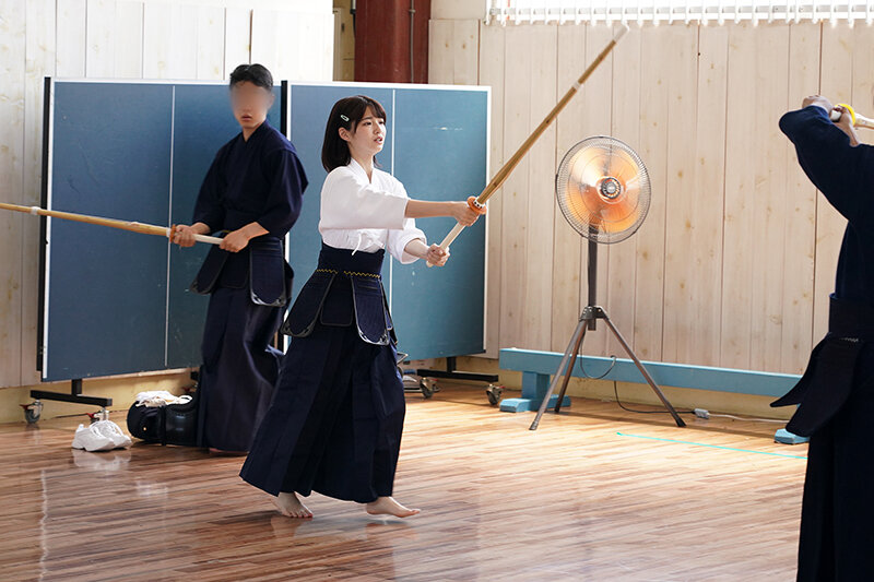 「【女子校生】清純美少女が媚薬で理性崩壊!潮吹きオナニー&イラマチオで激イキアクメ」のサムネイル