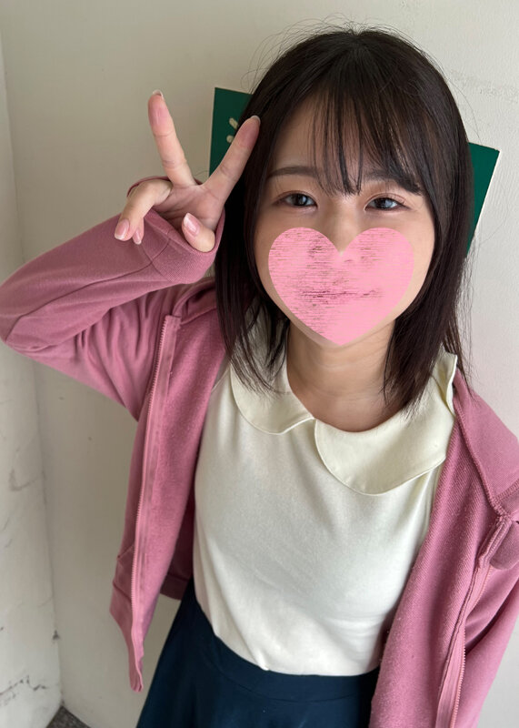 「【素人ロリ系】小柄でパイパン微乳な女の子2人に禁断イタズラ中出し！161分の秘蔵映像」のサンプル画像12枚目