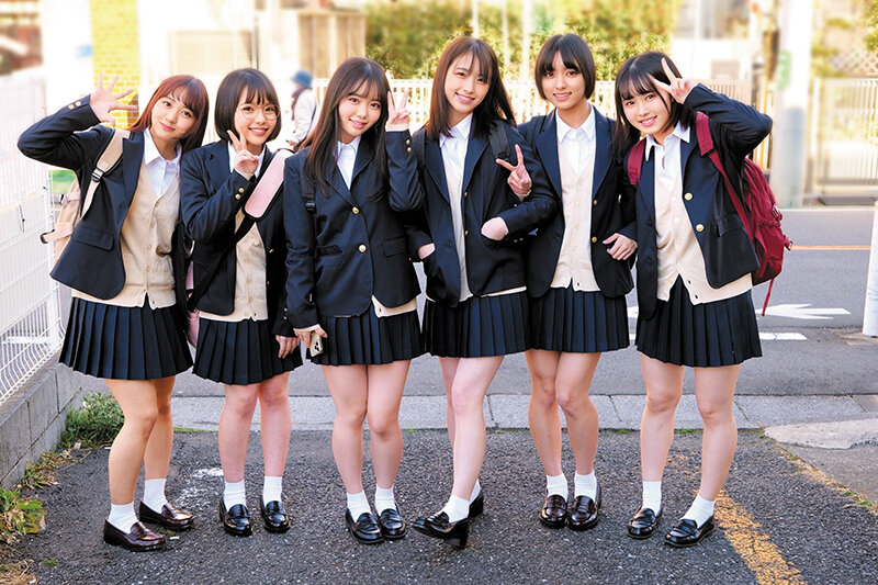 「【女子校生】制服美少女6人とハーレム騎乗位で中出し15発！全身舐め奉仕の課外授業」のサンプル画像19枚目