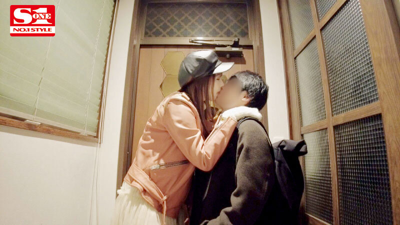 「三上悠亜のハメ撮り動画｜巨乳アイドル美女と濃密プライベート撮影で魅せる本気の姿」のサムネイル