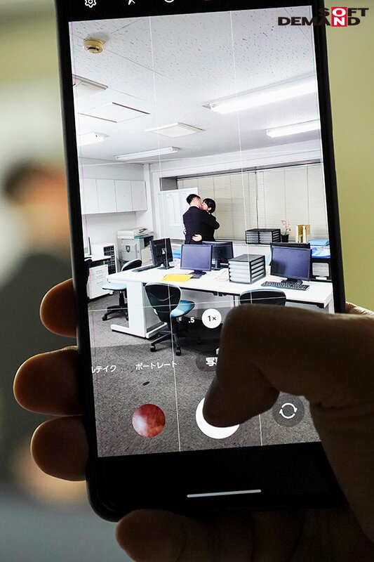 「都築亜美のNTR作品｜居酒屋で寝取られ3P中出しされる衝撃の不倫ドラマ」のサンプル画像14枚目