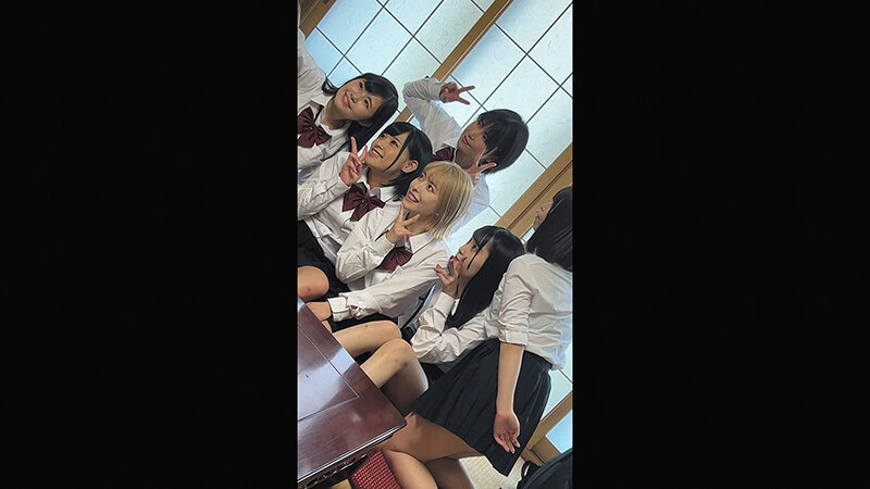 「【素人JK】テニス部合宿で11人の女子校生と3P乱交中出し！盗撮風映像でハメまくり」のサムネイル