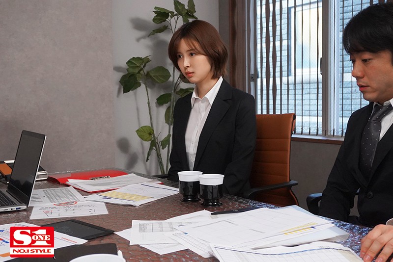 「葵つかさ|巨乳OL上司が童貞部下を誘惑|出張先ホテル相部屋で絶倫セックス」のサムネイル